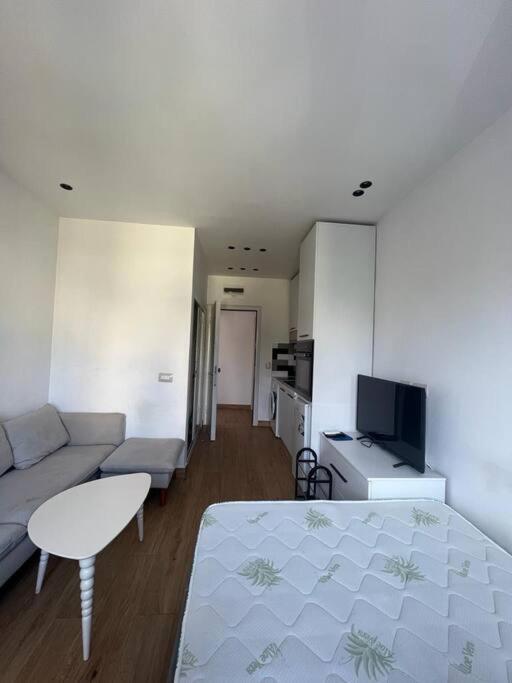 Central Studio Tiranë Eksteriør bilde